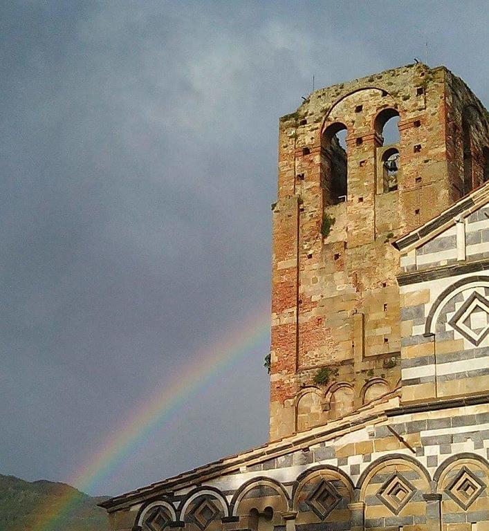 Il Colle Calci Villa Bagian luar foto